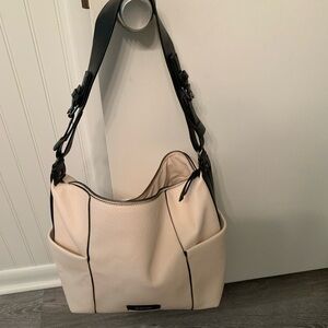 Reaction Kenneth Cole Bag
